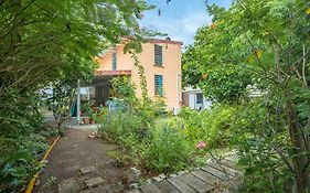 Appartement d'une chambre a Le Carbet a 1 m de la plage avec vue sur la mer jardin clos et wifi